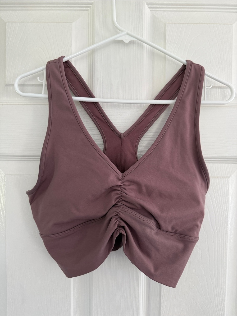 ALO Yoga Ruched Front Sports Bra in Mauve